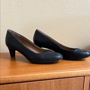 Sofft Black Heels Classic Pump Style